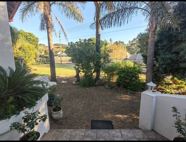4 BEDROOM HOUSE FOR SALE IN OVERKRUIN